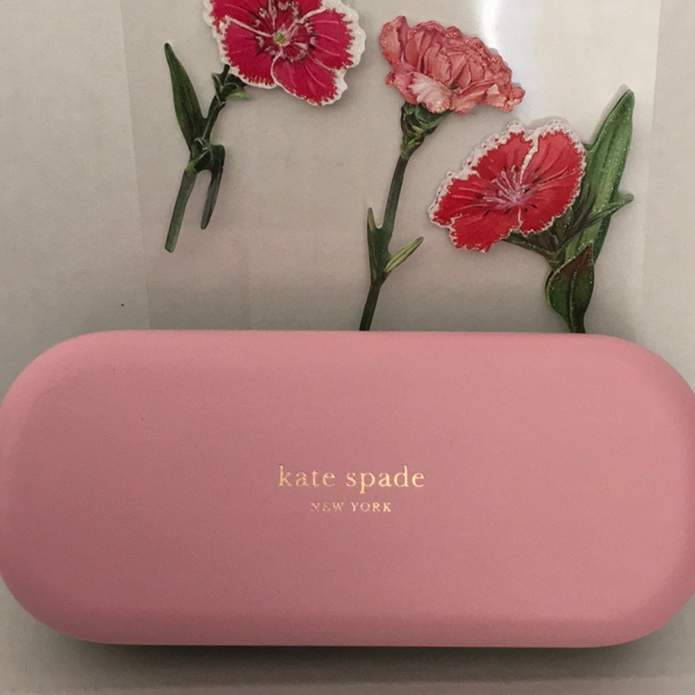 Kate Spade hard glass case with cleaning cloth